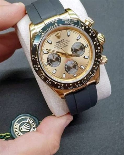 rolex daytona oro cinturino coccodrillo|rolex oro chiaro quadrante.